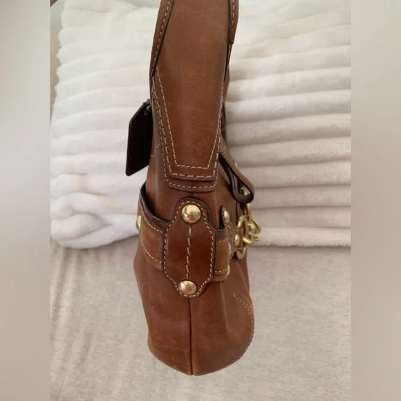 Vintage Coach shoulder bag - Picture 8 of 16